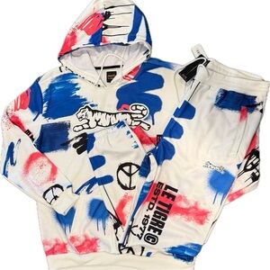 LE TIGRE Men's White Graffiti Peace Logo 2 Piece Set Active Hoodie/Track Pant